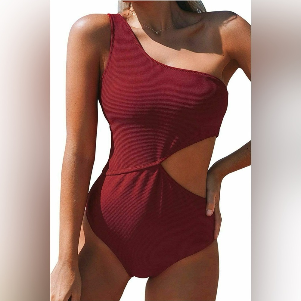 Cupshe One Piece One Shoulder Monokini  Swimsuit Women's Red Size L